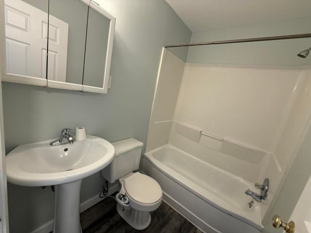 633 Bagley Avenue, Ypsilanti Twp, MI 48198