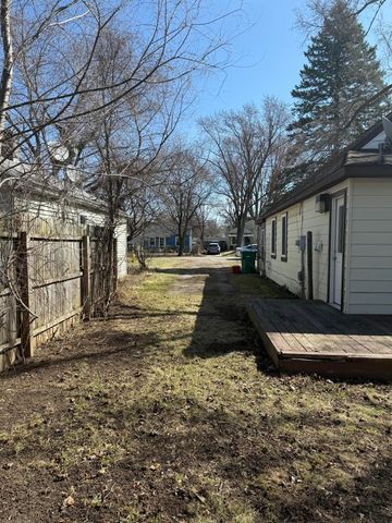 633 Bagley Avenue, Ypsilanti Twp, MI 48198