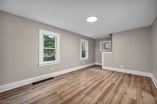 825 Dan Street, Akron, OH 44310