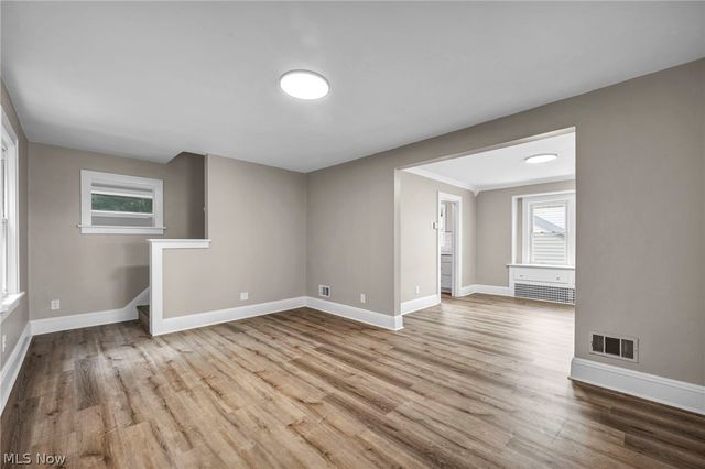 825 Dan Street, Akron, OH 44310