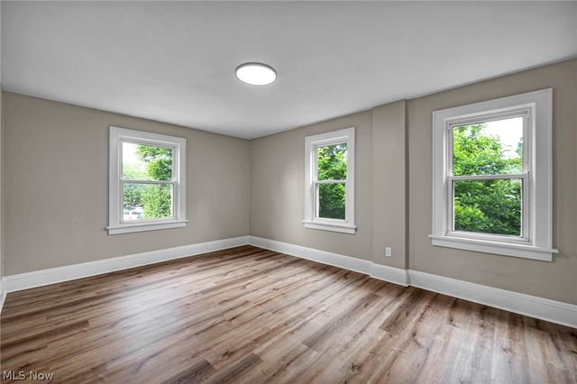 825 Dan Street, Akron, OH 44310
