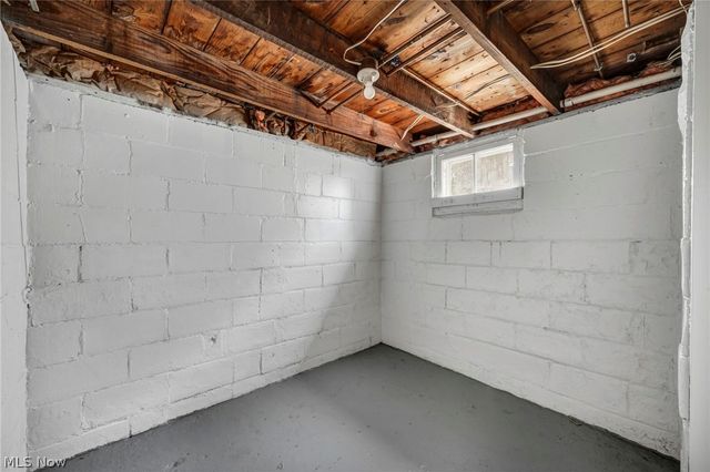 825 Dan Street, Akron, OH 44310