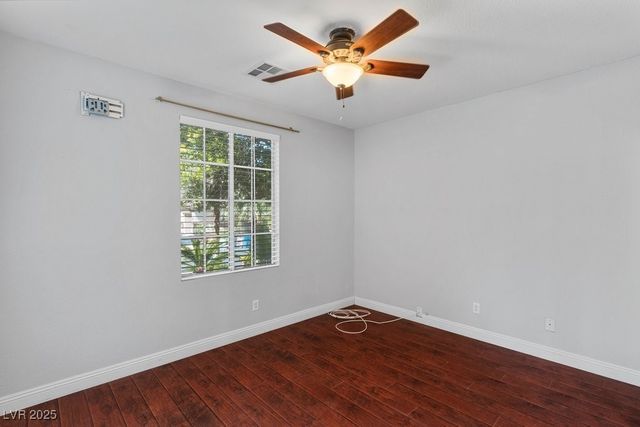 10127 Clifton Forge Avenue, Las Vegas, NV 89148