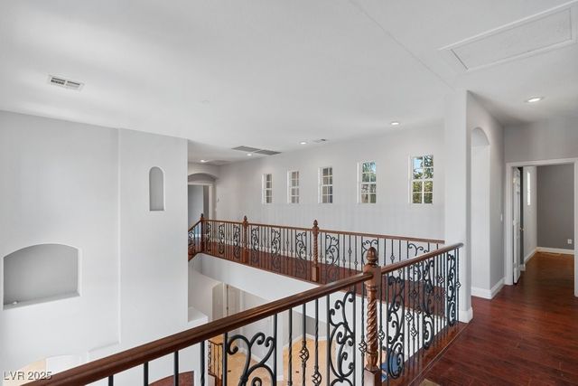 10127 Clifton Forge Avenue, Las Vegas, NV 89148