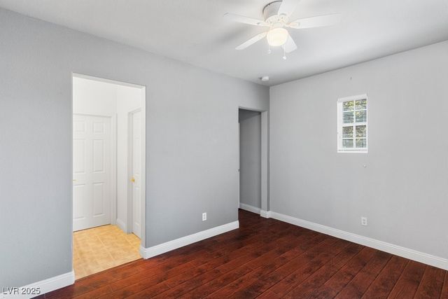 10127 Clifton Forge Avenue, Las Vegas, NV 89148