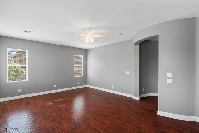 10127 Clifton Forge Avenue, Las Vegas, NV 89148