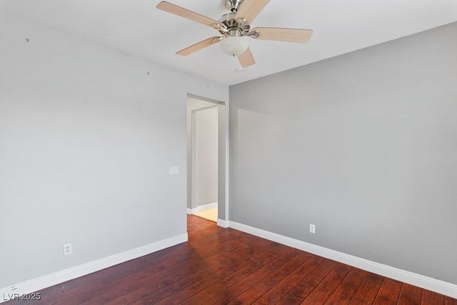 10127 Clifton Forge Avenue, Las Vegas, NV 89148