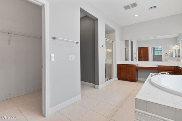 10127 Clifton Forge Avenue, Las Vegas, NV 89148