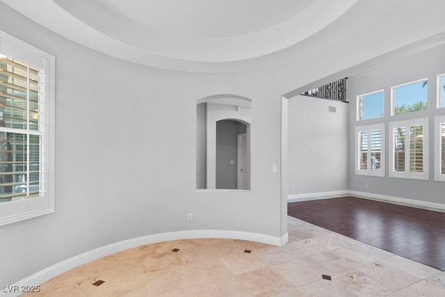 10127 Clifton Forge Avenue, Las Vegas, NV 89148