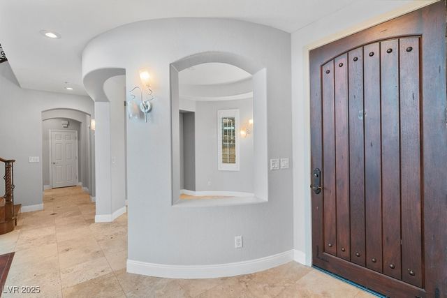 10127 Clifton Forge Avenue, Las Vegas, NV 89148