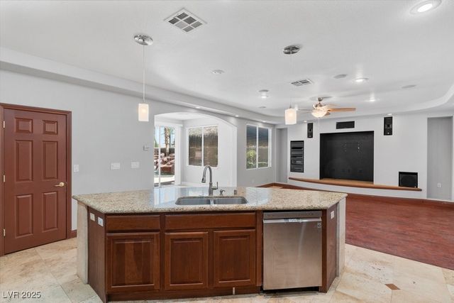 10127 Clifton Forge Avenue, Las Vegas, NV 89148