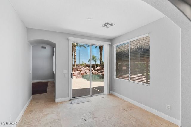 10127 Clifton Forge Avenue, Las Vegas, NV 89148