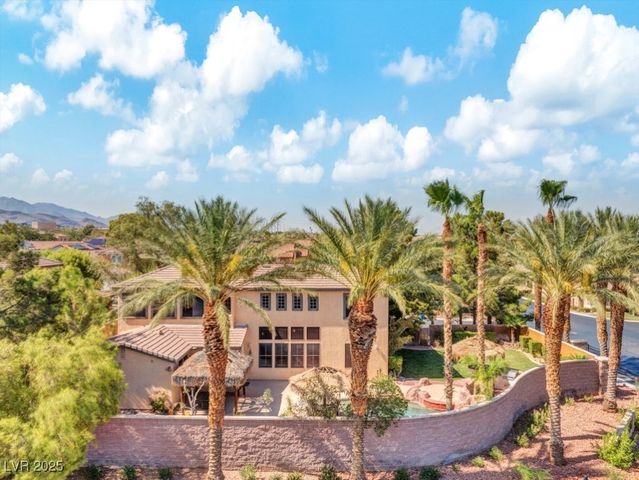 10127 Clifton Forge Avenue, Las Vegas, NV 89148