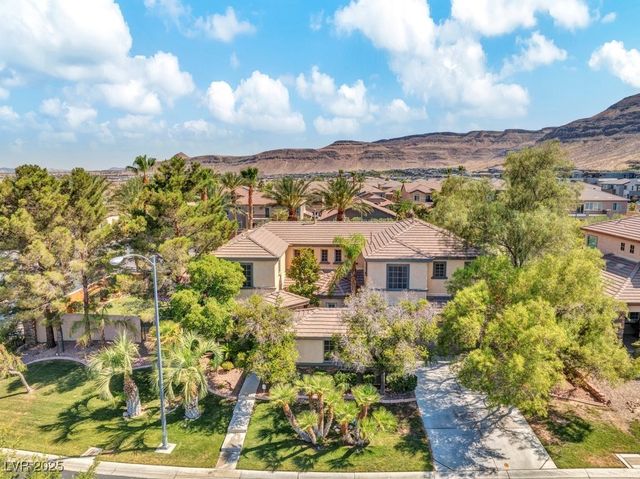 10127 Clifton Forge Avenue, Las Vegas, NV 89148