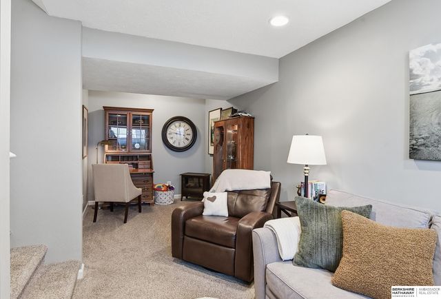 19506 X Street, Omaha, NE 68135