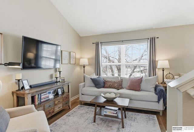 19506 X Street, Omaha, NE 68135