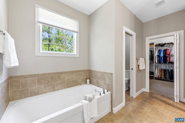 527 HANCOCK DR, Ruckersville, VA 22968