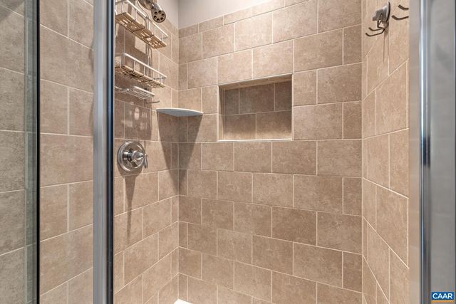 527 HANCOCK DR, Ruckersville, VA 22968