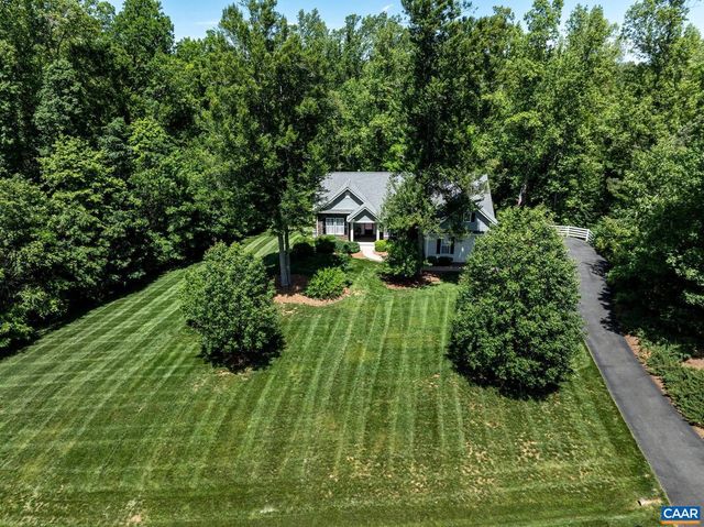 527 HANCOCK DR, Ruckersville, VA 22968