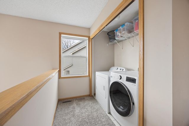 191 Larpenteur Avenue E A, Maplewood, MN 55117