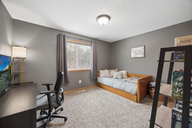 191 Larpenteur Avenue E A, Maplewood, MN 55117