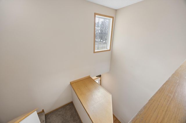 191 Larpenteur Avenue E A, Maplewood, MN 55117