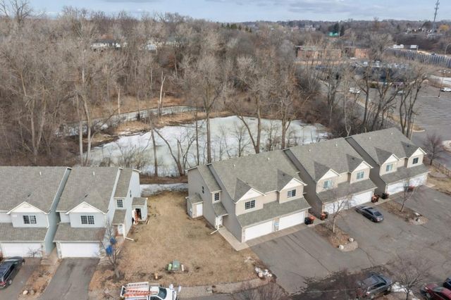 191 Larpenteur Avenue E A, Maplewood, MN 55117