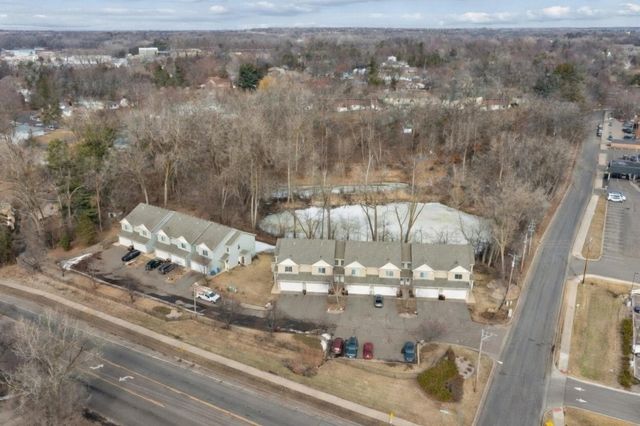 191 Larpenteur Avenue E A, Maplewood, MN 55117