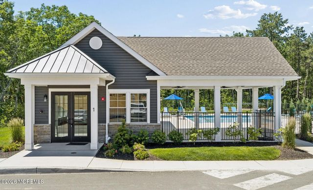 14 Forest Park Drive, Waretown, NJ 08758