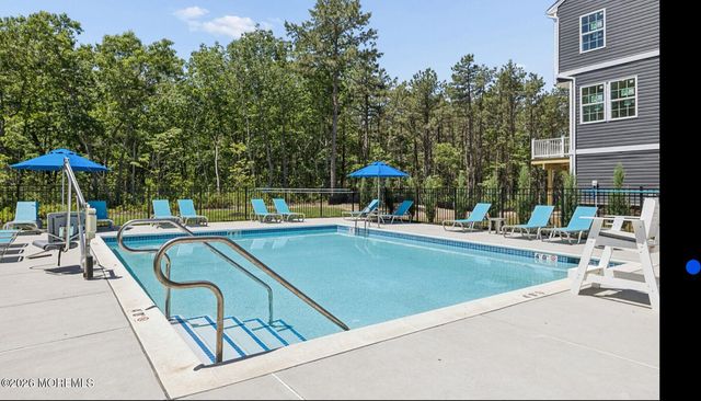14 Forest Park Drive, Waretown, NJ 08758