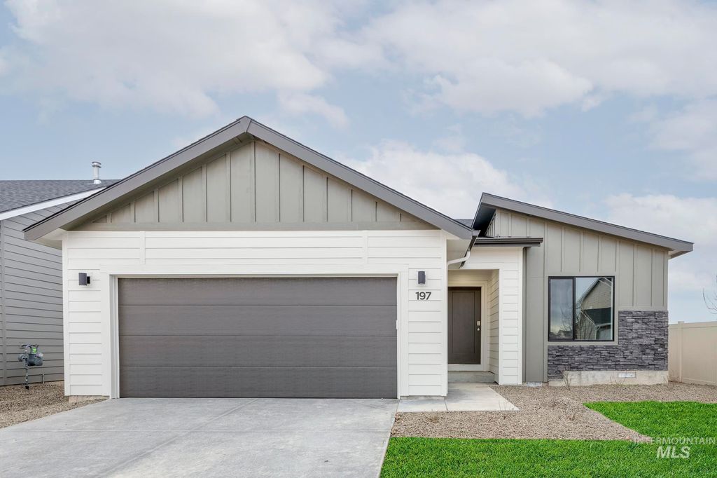 197 N Coltsfoot Ave, Kuna, ID 83634
