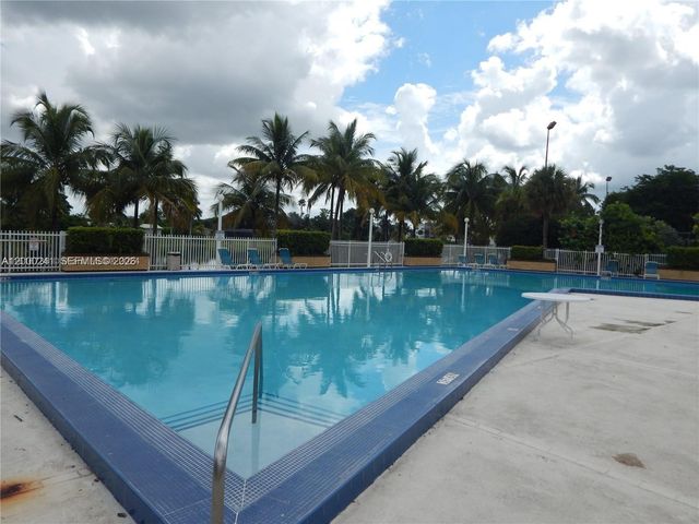 14415 N Kendall Dr 312G, Miami, FL 33186