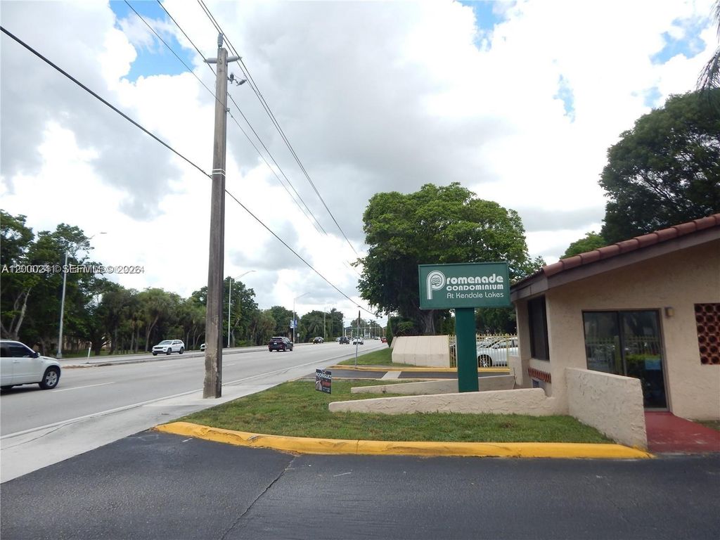 14415 N Kendall Dr 312G, Miami, FL 33186