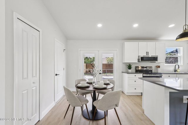 3840 WAYLAND Street, Jacksonville, FL 32277