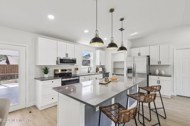 3840 WAYLAND Street, Jacksonville, FL 32277