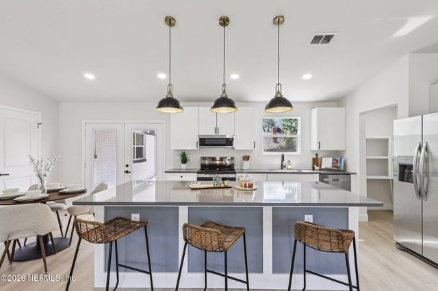 3840 WAYLAND Street, Jacksonville, FL 32277