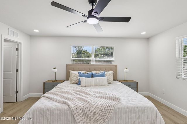 3840 WAYLAND Street, Jacksonville, FL 32277