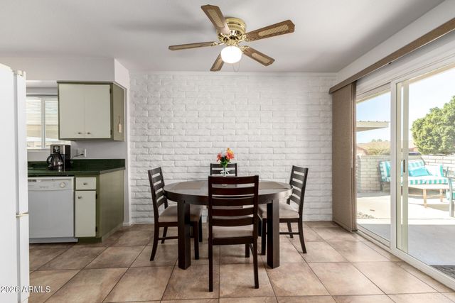 5518 E LINDSTROM Lane A1, Mesa, AZ 85215