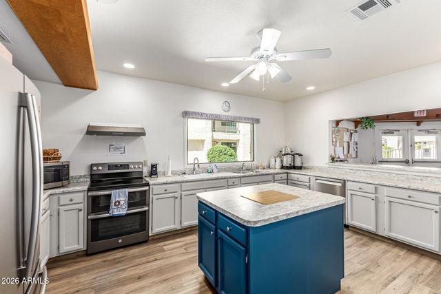 5518 E LINDSTROM Lane A1, Mesa, AZ 85215