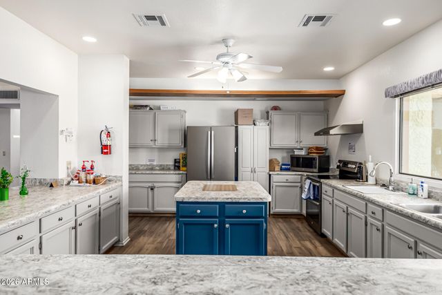 5518 E LINDSTROM Lane A1, Mesa, AZ 85215