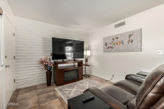 5518 E LINDSTROM Lane A1, Mesa, AZ 85215