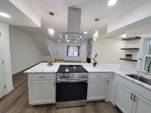 728 Arrowhead Circle, Garland, TX 75043