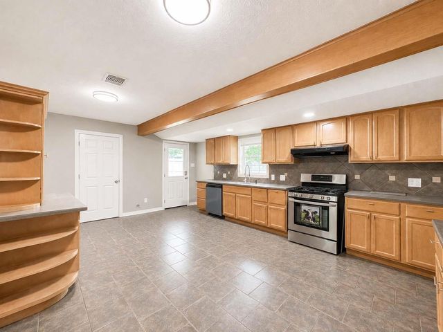 1108 Prune Street, La Marque, TX 77568
