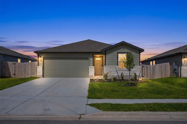 121 Honey Bee RD, Jarrell, TX 76537