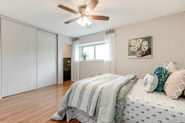 7925 Dry Canyon Trl, Live Oak, TX 78233