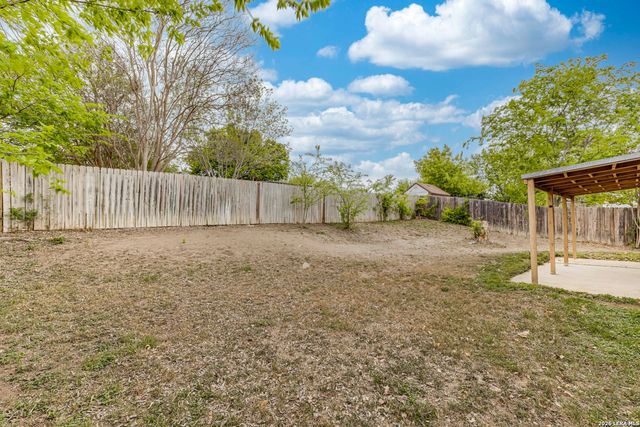 7925 Dry Canyon Trl, Live Oak, TX 78233