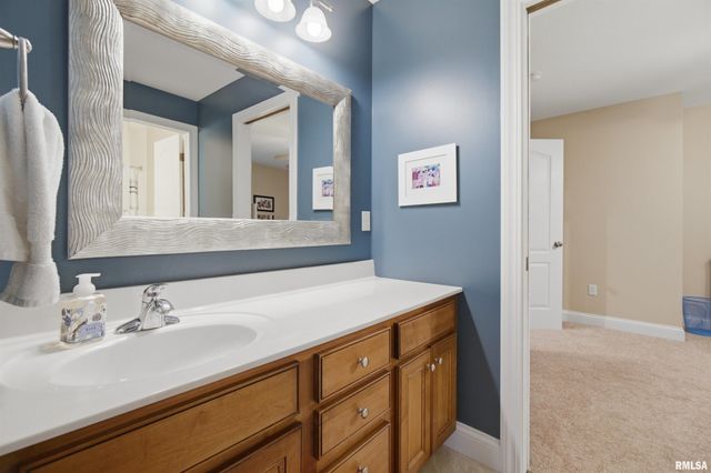 7216 N DRAYCOTT Place, Peoria, IL 61615