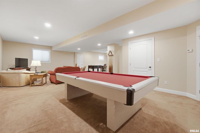 7216 N DRAYCOTT Place, Peoria, IL 61615