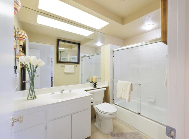 272 Vista Royale Circle E, Palm Desert, CA 92211