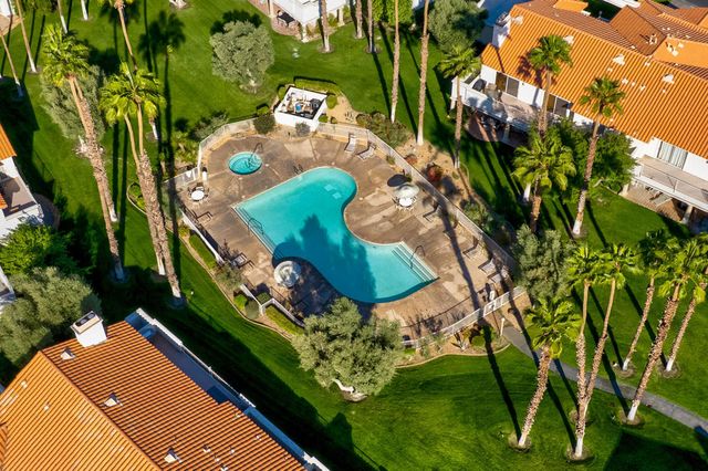 272 Vista Royale Circle E, Palm Desert, CA 92211